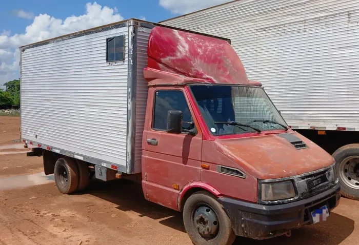 Caminhão Iveco 3/4