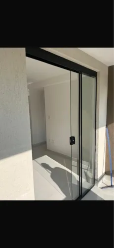Porta de Correr Vidro Temperado Com Esquadria Preta - 2,14x1,45m - Pronta Entrega