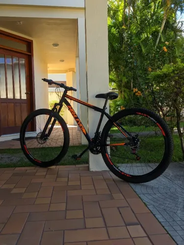 Bicicleta Highlevel Aro 29 Aço Carbono