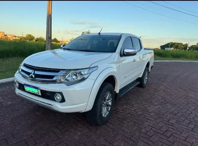 Mitsubishi L200 Triton Sport HPE-S 2.4 CD Dies. AUT 2019