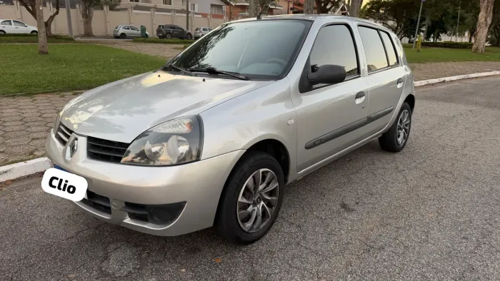 Renault Clio Campus Hi-flex 1.0 16V 5P 2010