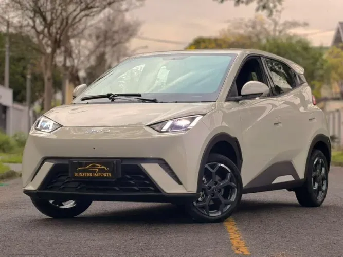 BYD Dolphin EV (Elétrico) 2026