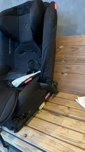 Cadeirinha Fisher Price isofix