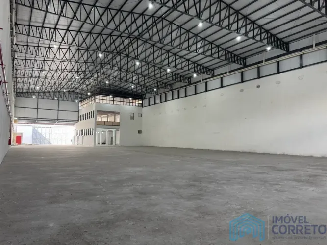 Galpão - Benfica - 3.000 m2 - Cód. 1735