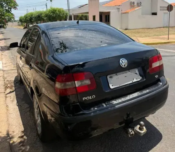 Volkswagen Polo Sed. Comfort. 1.6 MI Tot. Flex 8V 2006