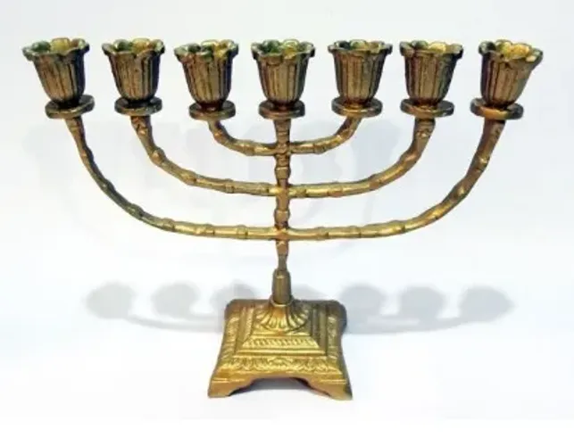 Menorah de Bronze