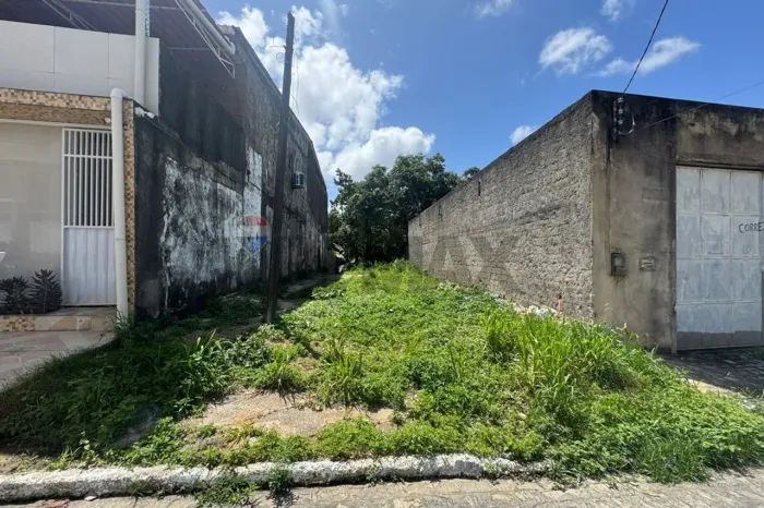 VENDE SE TERRENO NO BARRIO PETROPOLIS - MACEIÓ ALAGOAS
