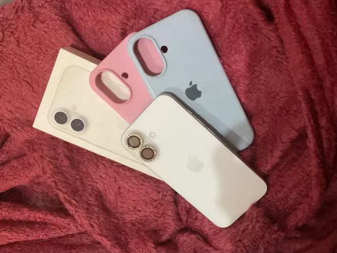 iPhone 16
