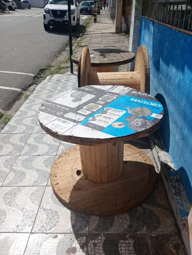 Bobina de madeira decoração