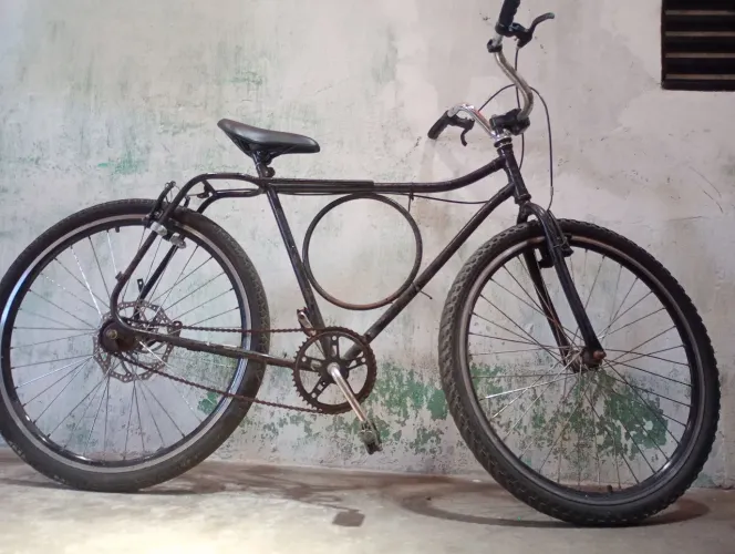 Bicicleta Monark clássica em bom estado