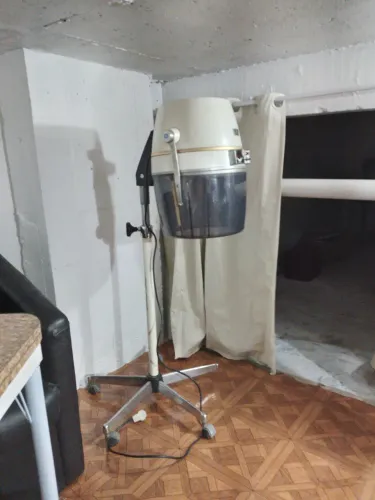 Secador de cabelo de pe