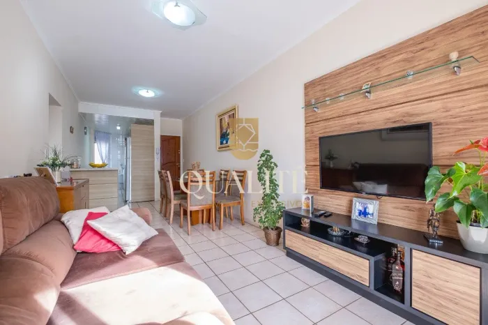 Raridade, apartamento com dois quartos, uma suíte, 71m², a 20 metros da praia na Cachoeira