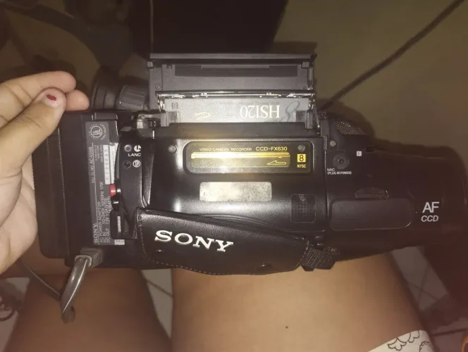 Filmadora Sony Handycam CCD-FX630 (Para Peças ou Conserto)