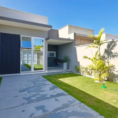CASA PRONTA EM RUA PRIVATIVA