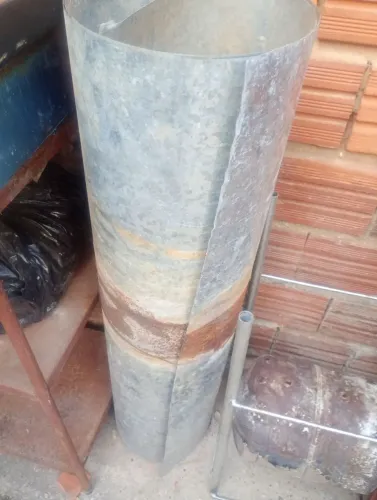 Vendo 4 metros de zinco valor 300