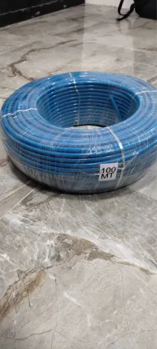  Vende-se rolo de mangueira de 100 8mm azul para compressor 