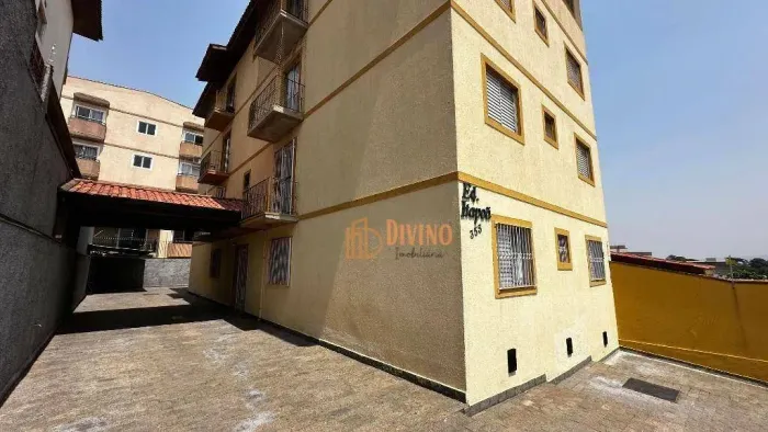 Apartamento com Armários e Sacada no Jardim Simus Sorocaba/SP