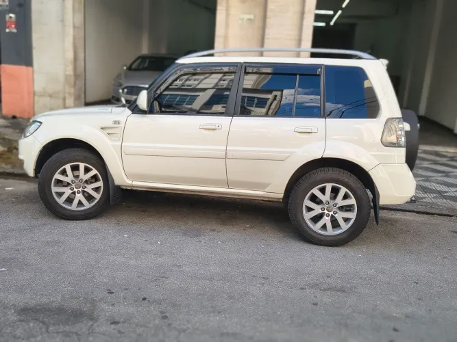 Mitsubishi Pajero TR4 2.0/ 2.0 Flex 16V 4X4 Aut. 2010