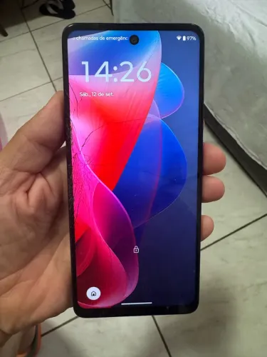 Motorola moto g24 128gb ! Trincado mais funcionando perfeitamente !!