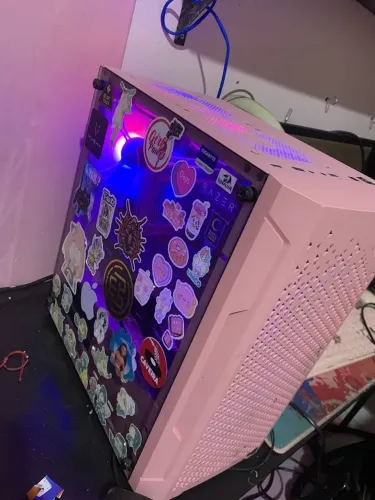Pc gamer rosa ( Roda tudo)