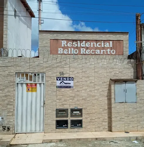 Vendo Residencial Completo com 4 Kitnets no Planalto - Natal/RN (Venda apenas Avista)