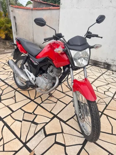 Honda CG150 FAN ESDI 2015 baixa km