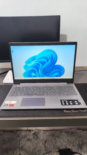 NOTEBOOK LENOVO IDEAPAD RYZEN 7 3700U 8GB DE RAM SSD512 NVME
