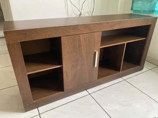 Vendo Rack , Altura 0,60 , Comprimento 1,40 chama no zap *.