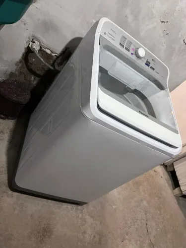 Máquina muito nova comprada a 5 meses lançamento da Panasonic