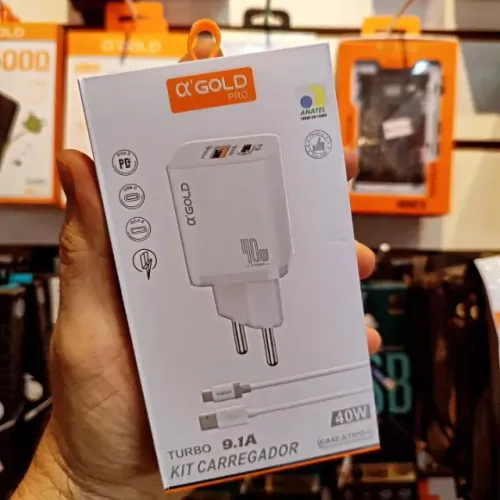 Carregador USB e tipo C.