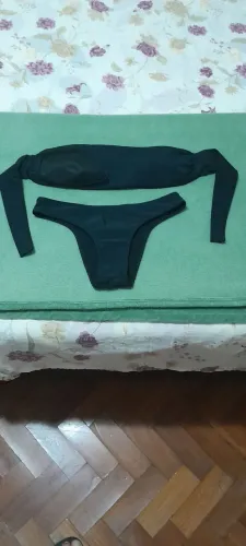 Peça de praia feminino tamanho P cor preta