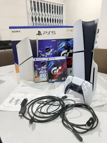 PS5 1TB SLIM (MIDIA FISICA) 4 MESES DE USO