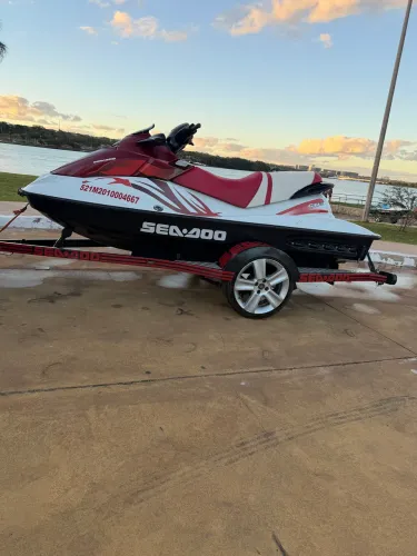 Jet ski seadoo gti130