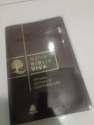 Bíblia de estudo Viva.