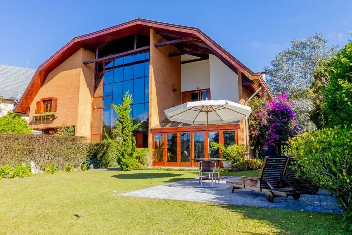 Casa no Condomínio: Jardim Véu de Noiva com 422 m² - Alto Padrão com 5 suítes