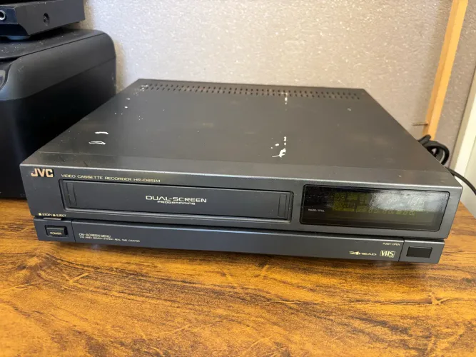 Vídeo cassette recorder HR-D651M - JCV