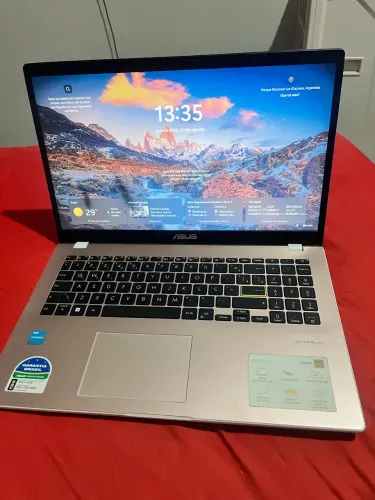 Notebook Asus E510