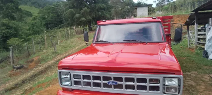  Caminhão F4000