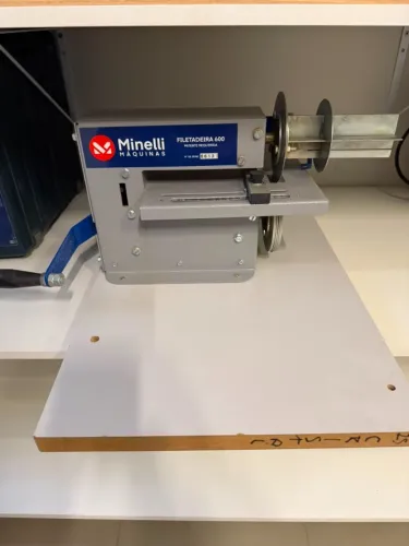 Filetadeira 600 Minelli com pouco tempo de uso