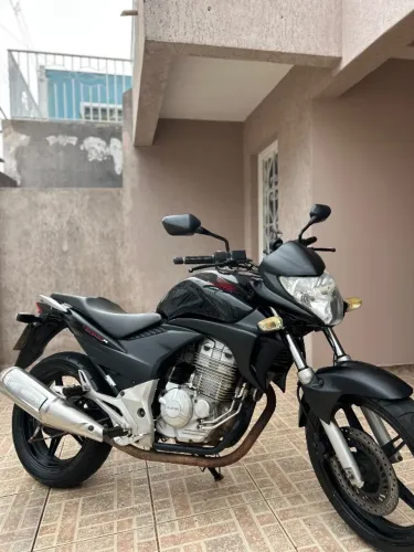 Cb 300 