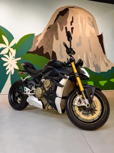 DUCATI STREETFIGHTER V4 S