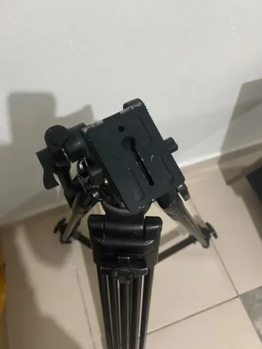 Tripé profissional 
