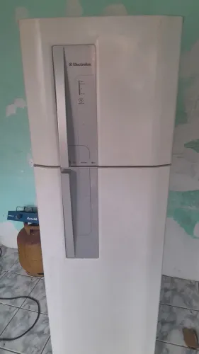 Geladeira Electrolux fros fre
