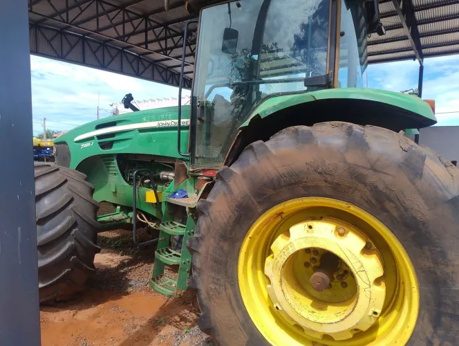Trator John Deere 7225J 7225 J 