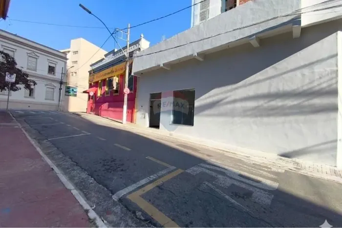 Loja Comercial no Centro de Lavras - Ótima Oportunidade