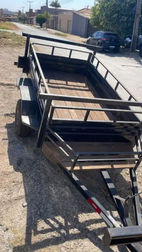 4 unidades Carretinha semi-nova Vende-se 