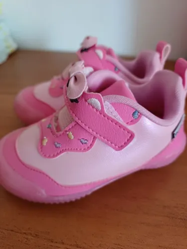 Tenis menina
