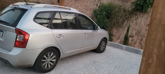 Kia Motors Carens EX 2.0 16V Aut. 2011