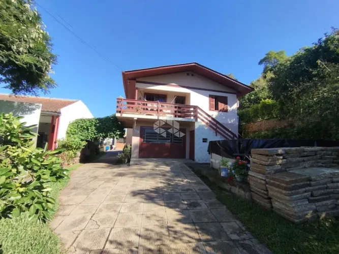 Terreno de 892m² com 2 imóveis à venda em Picada Café