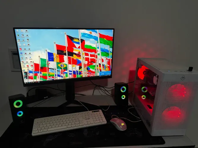 Setup gamer (Pc, monitor, teclado, mouse, mousepad, caixa de som)